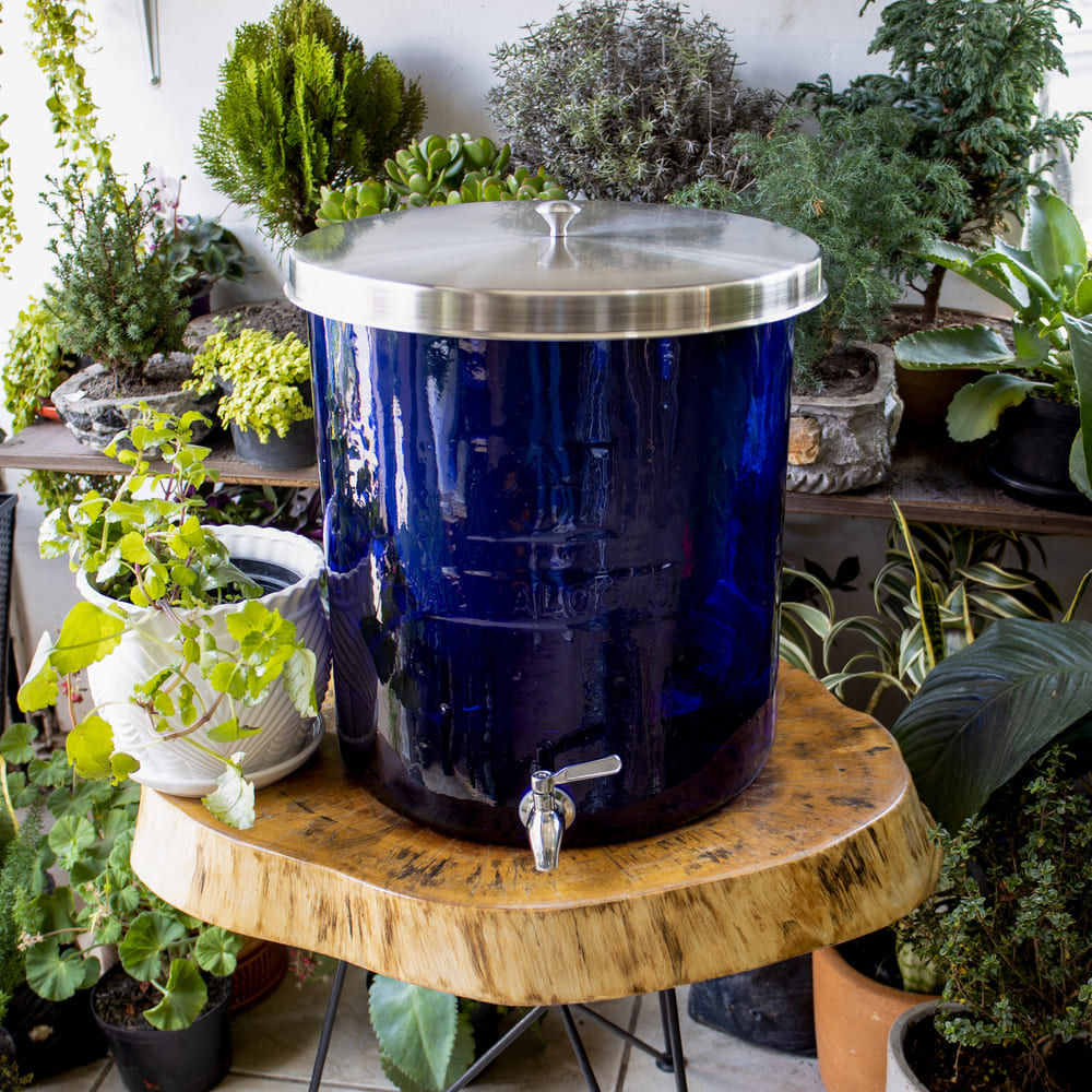 Filtro de Agua de 20L en Vidrio Corrugado Azul Cobalto