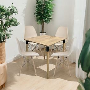 Juego De Comedor Basic Madera 4 Puestos Sillas Eames
